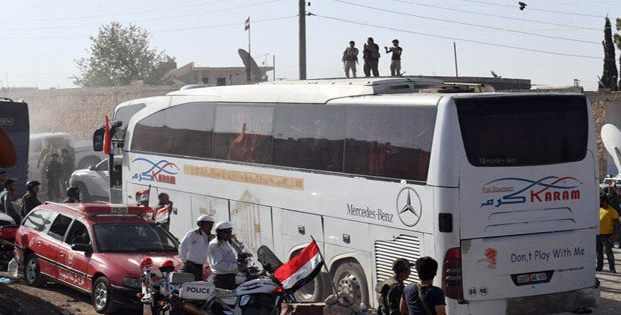 استمرار عملية تأمين أهالي كفريا والفوعة المحاصرتين عبر الحافلات إلى ممر تلة العيس تمهيداً لنقلهم إلى مراكز الاستضافة المؤقتة