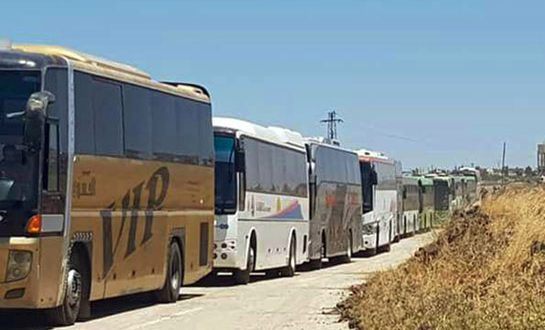 إخراج 55 حافلة تقل المئات من الإرهابيين وعائلاتهم الرافضين للتسوية من ريف القنيطرة إلى شمال سورية