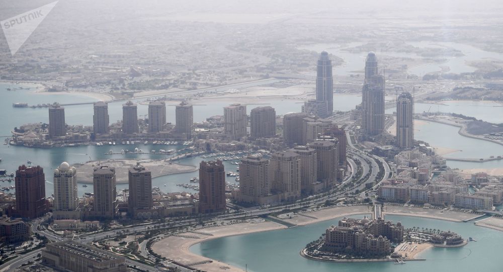 صحيفة تتحدث عن لقاء "سري" برعاية قطر