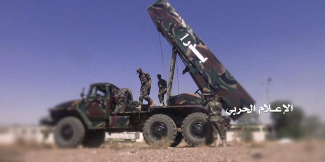 الجيش اليمني يستهدف بصاروخ باليستي تجمعات مرتزقة العدوان السعودي