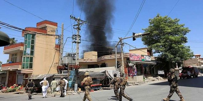 مقتل ثلاثة من جنود الناتو في هجوم انتحاري شرق أفغانستان