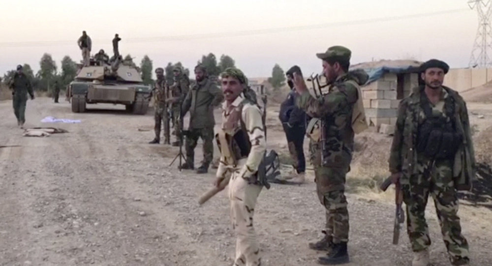 القوات العراقية تشتبك مع عناصر من "داعش" قرب الحدود السورية
