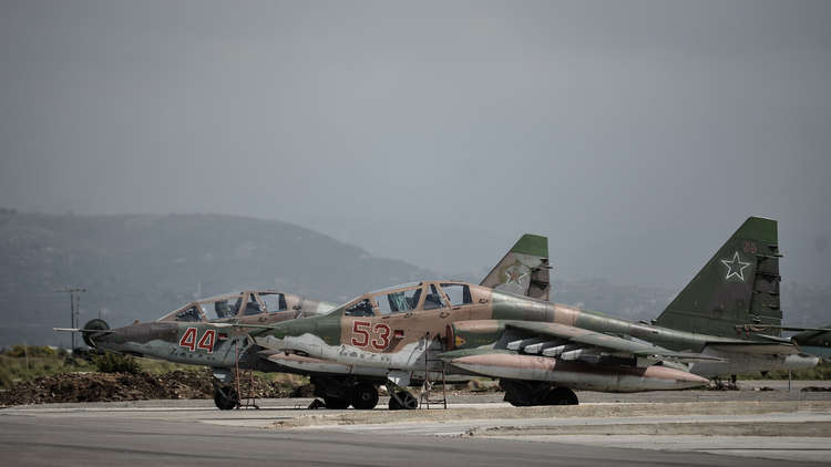 الدفاع الروسية تعلن إسقاط طائرتين مسيرتين أطلقهما مسلحون من إدلب باتجاه قاعدة حميميم