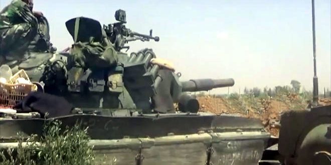 وحدات من الجيش تدمر أوكارا وتجمعات لإرهابيي "جبهة النصرة" في ريف حماة الشمالي