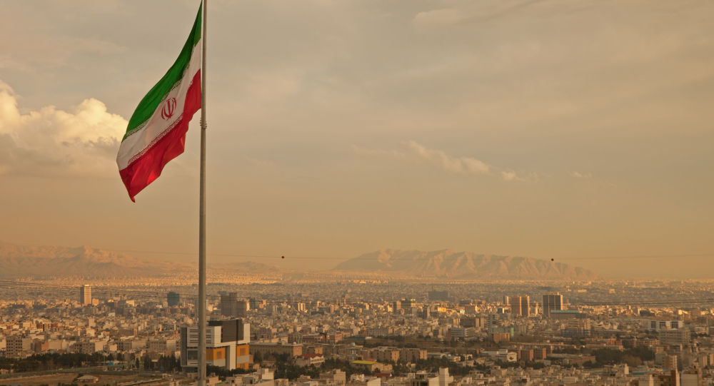 الإمارات تدعو إيران إلى مفاوضات مباشرة
