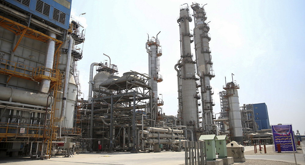 انخفاض صادرات الخام الإيراني ترفع أسعار النفط عالميا