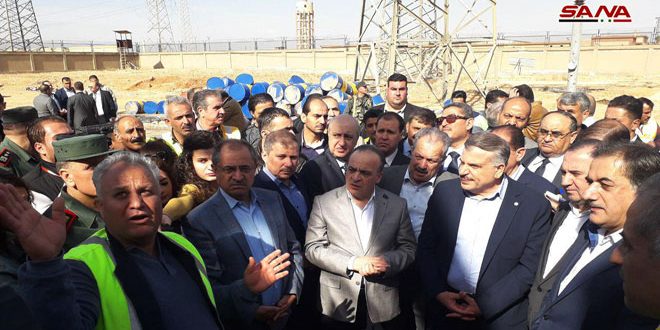 الوفد الحكومي برئاسة المهندس خميس يتفقد واقع الخدمات والمشاريع المنفذة في ريف حلب الشرقي