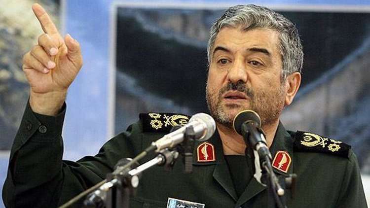 قائد الحرس الثوري الإيراني لترامب: لا تهددنا وتعلم جيدا كم جندي أمريكي ينتحر يوميا