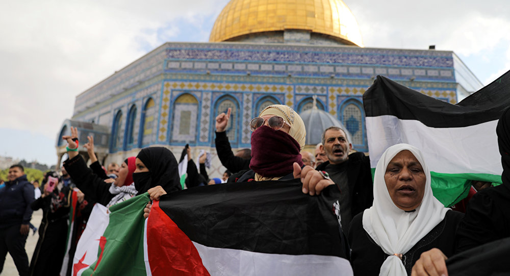ساتلوف: رئيس منظمة العالم الإسلامي صامت في الدفاع عن القدس وهذا موقف ابن سلمان