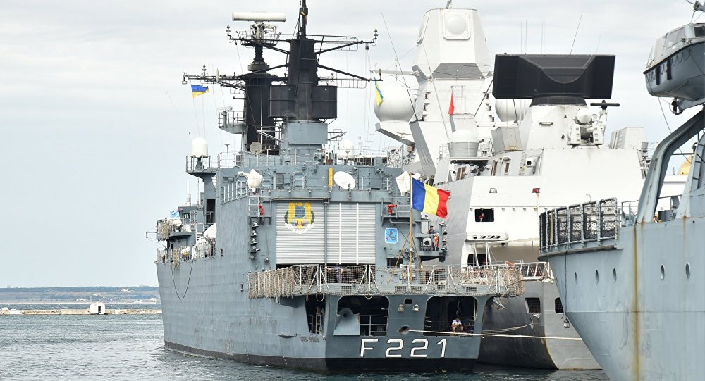 سفن "الناتو" تقوم بإجراء مناورات في البحر الأسود