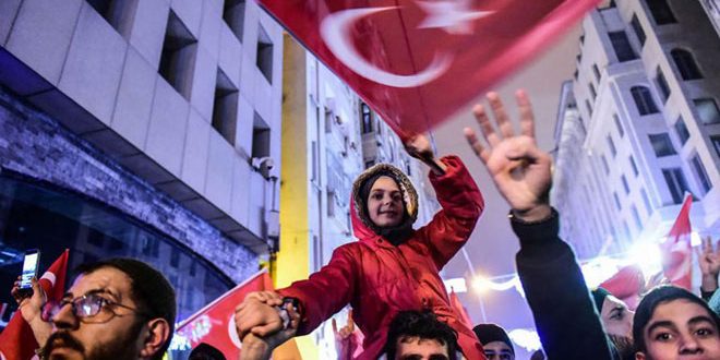 آلاف الأشخاص يتظاهرون في ديار بكر ضد سياسات أردوغان الاقتصادية