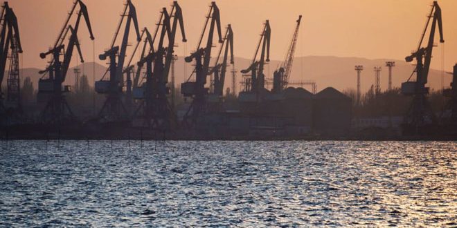 وزير صناعة القرم الروسية: بإمكان سورية استخدام أحواضنا لبناء السفن والقوارب