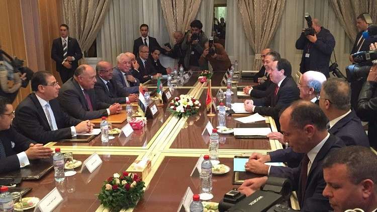 وزراء خارجية تونس ومصر والجزائر يدعون الأطراف الليبية للحوار ويدعمون اتفاق الصخيرات