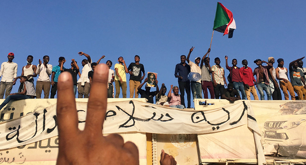هل أشعلت التدخلات الخارجية الأزمة في السودان