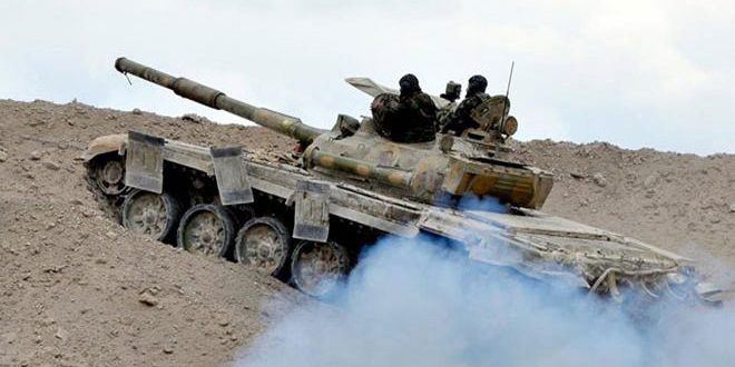 الجيش يدمر دبابة وعربة ومقرين لإرهابيي “النصرة” ويوقع 30 قتيلاً في صفوفهم بريف حماة
