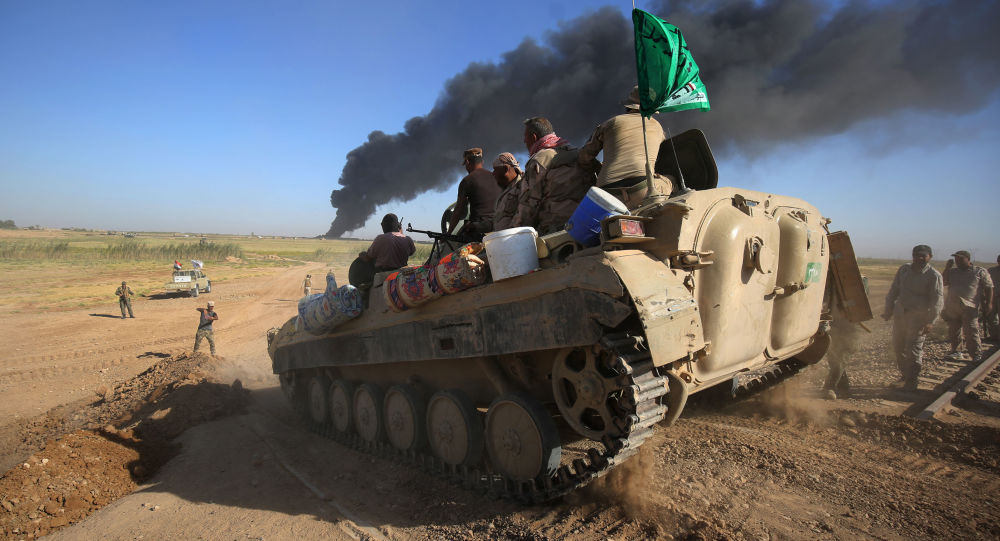 قوات الحشد الشعبي بالعراق ترسل تعزيزات إلى الحدود السورية