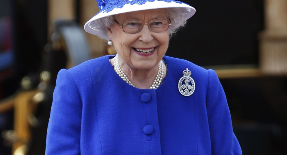 الملكة إليزابيث تشيد بالروح البريطانية بعد هجمات لندن ومانشستر