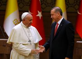 أردوغان والبابا فرنسيس يبحثان مشكلة القدس هاتفيا