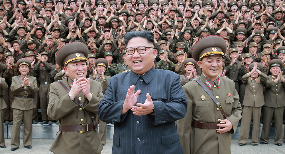 زعيم كوريا الشمالية يوعز ببدء محادثات فتح الخط الساخن مع جارته الجنوبية
