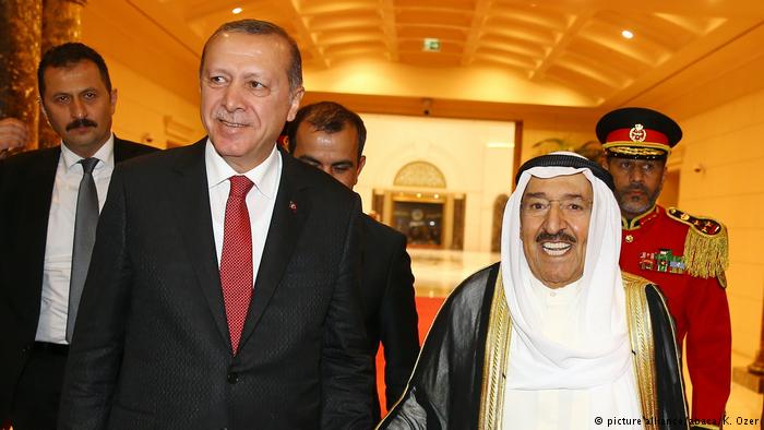 أمير الكويت يستقبل أردوغان