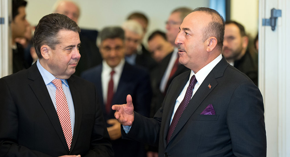 ألمانيا وتركيا تتفقان على بذل أقصى جهد لتجاوز الخلافات بين البلدين