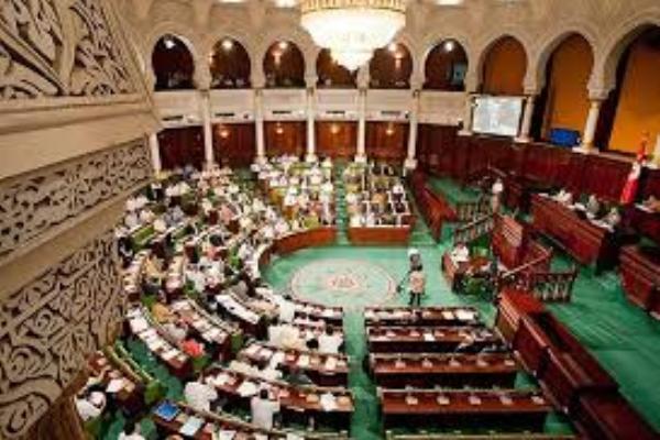 مجلس النواب الليبي يتسلم مبادرة "رؤية شاملة" ومقترح سلامة
