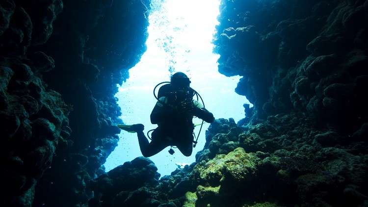 اكتشاف أكبر كهف مغمور تحت الماء في العالم!