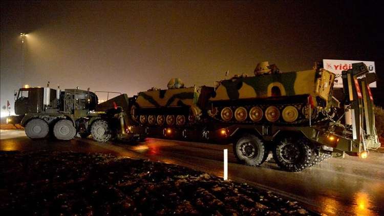 تركيا تحشد قواتها على الحدود مع سورية تحضيرا للهجوم على عفرين