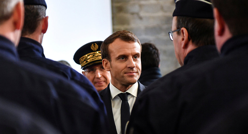 ماكرون يؤكد دعم فرنسا للمعارضة السورية الموحدة