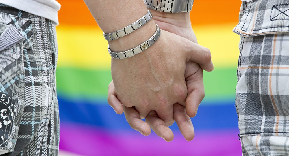 مثليتان جنسيا تقاضيان الحكومة الأمريكية