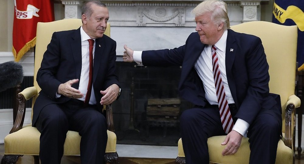 أردوغان يبلغ ترامب بضرورة سحب القوات الأمريكية من منبج