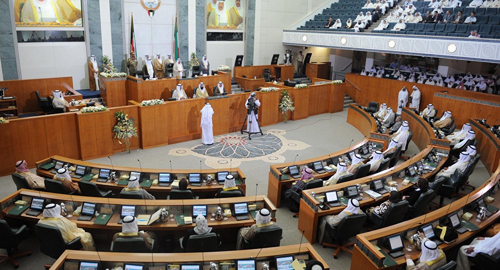 الكويت... البرلمان يوافق على قبول غير الكويتيين في الجيش