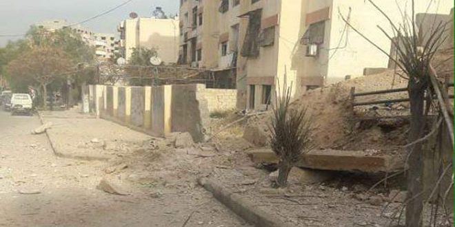 التنظيمات الإرهابية تستهدف بـ 13 قذيفة مشفى البيروني وضاحية الأسد السكنية في حرستا