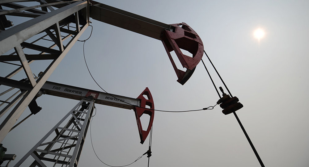 النفط يرتفع بفعل تعطل إمدادات ليبية