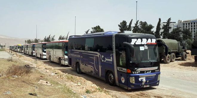 تجهيز 128 حافلة تقل 7003 أشخاص بينهم  2143 إرهابي من جوبر وزملكا وعربين وعين ترما تمهيدا لنقلهم إلى إدلب