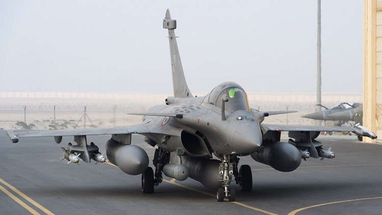 صحيفة: مقاتلات فرنسية تتأهب في انتظار قرار لتوجيه ضربات ضد سورية