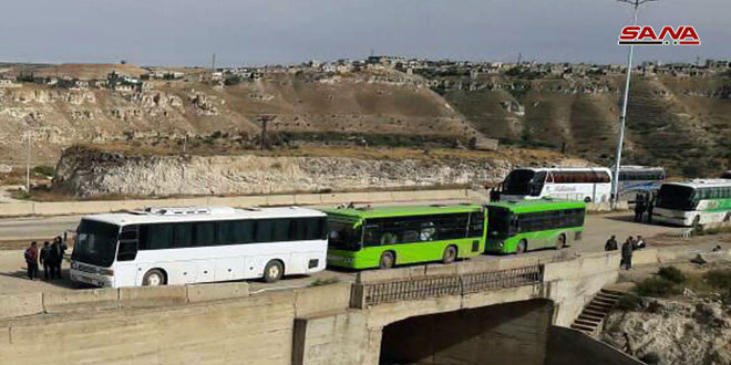 تجهيز حافلات لإخراج دفعة جديدة من الإرهابيين وعائلاتهم عبر ممري الرستن والرملية من ريفي حمص الشمالي وحماة الجنوبي إلى شمال سورية