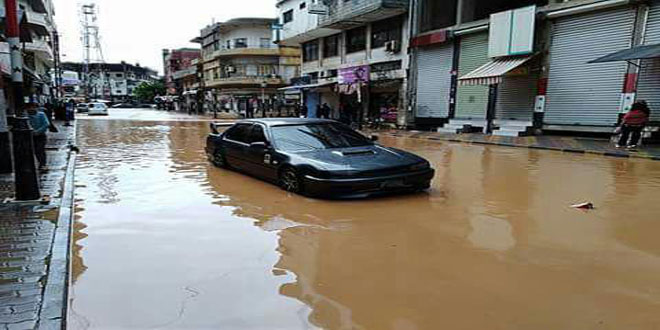 بالصور والفيديو.. أمطار غزيرة في محافظة طرطوس تحدث فيضانات وسيول جارفة في منطقة بانياس