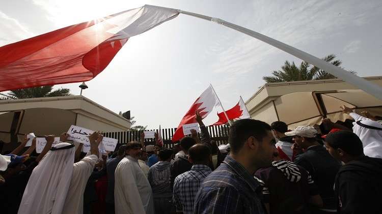البرلمان البحريني يقر قانونا يحرم "المعارضة المنحلة" من الترشح للانتخابات