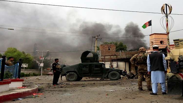 مقتل وجرح العشرات بتفجير انتحاري وهجمات في أفغانستان