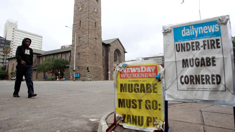 زيمبابوي... الحزب الحاكم يتحرك لعزل موغابي