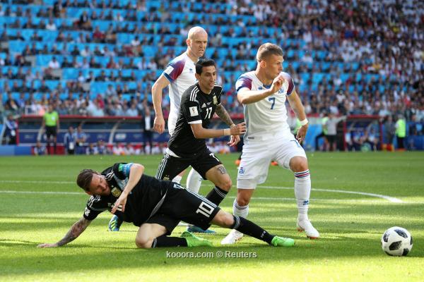 أيسلندا تفجر مفاجأة أمام الأرجنتين وتجبرها على التعادل