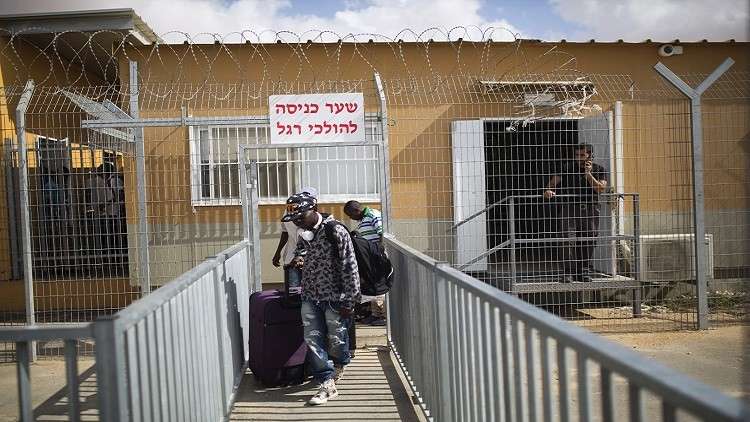 الاحتلال الإسرائيلي يرحل 40 ألف لاجئ أفريقي قسرياً