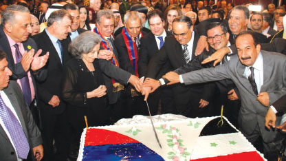 أرمينيا تحتفل بعيدها الوطني الخامس والعشرين