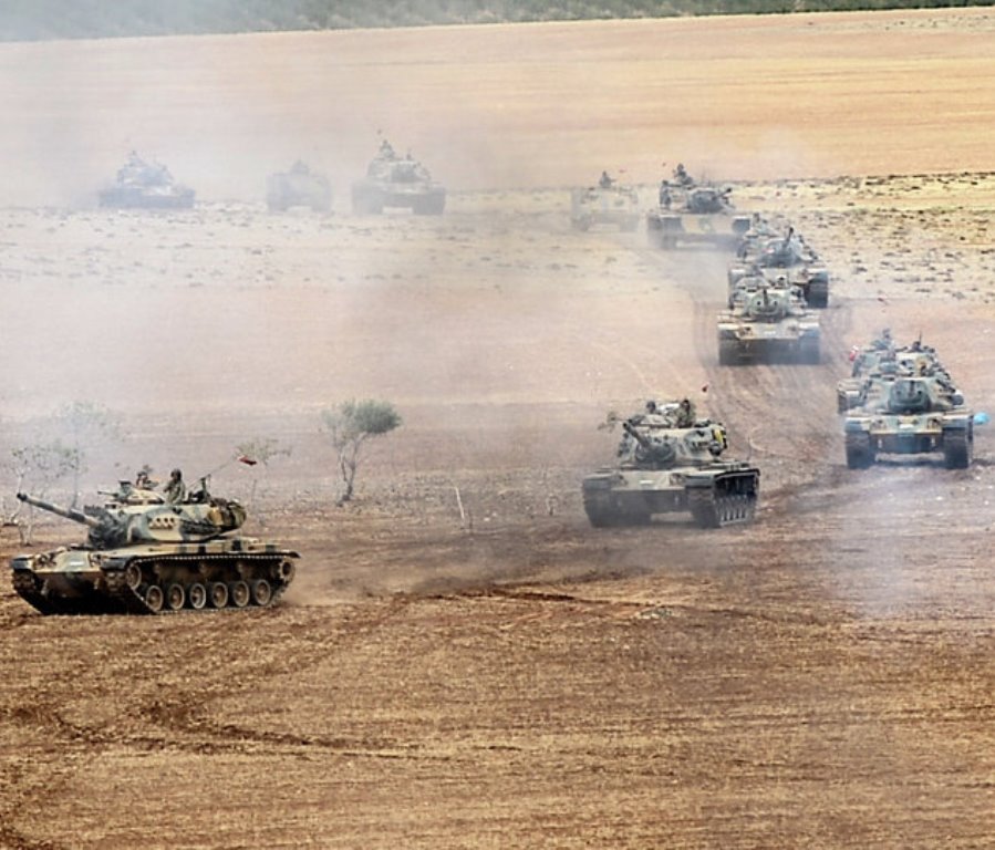تركيا تنظر في نشر قوات في قطر
