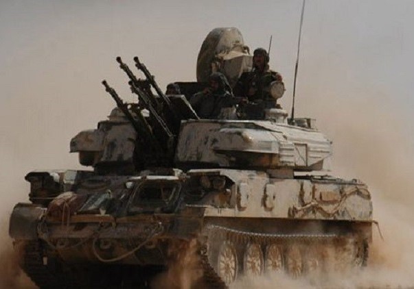 الجيش السوري يتقدم نحو منبج ويقطع الطريق على القوات التركية وفصائل "درع الفرات"