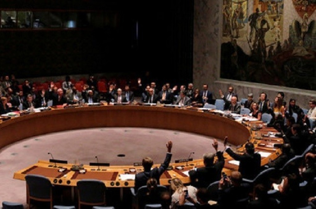 موسكو تدعو مجلس الأمن لاجتماع طارئ بعد قصف التحالف الجيش السوري في دير الزور
