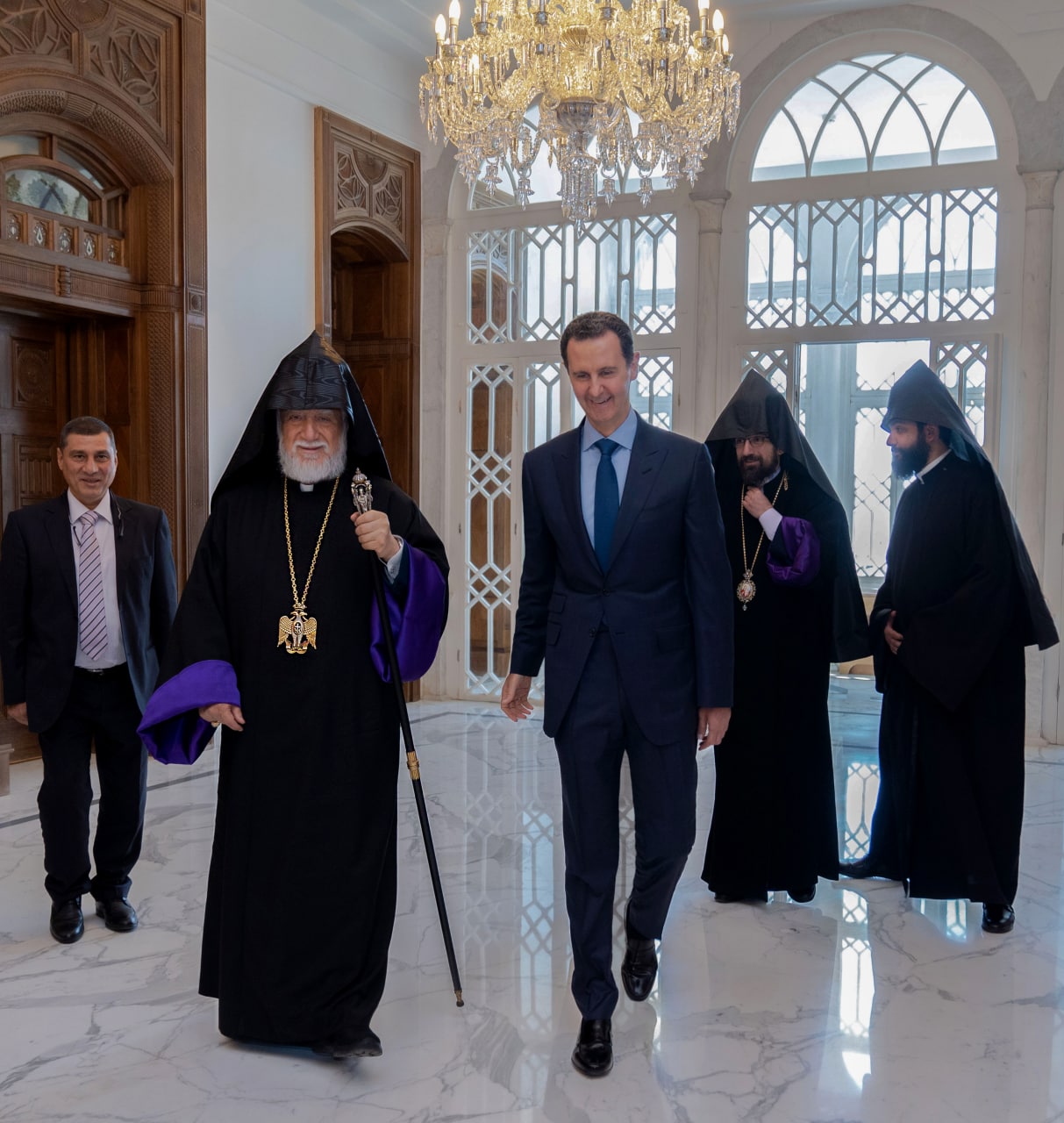 الرئيس الأسد يستقبل الكاثوليكوس آرام الأول كشيشيان راعي الكنيسة الأرمنية في بيت كيليكيا الكبير والوفد المرافق له