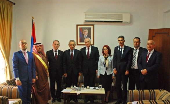 بهدف تعزيز العلاقات الثنائية رئيسة وأعضاء جمعية الصداقة السورية  الأرمينية بمجلس الشعب يزورون السفارة الأرمينية بدمشق .