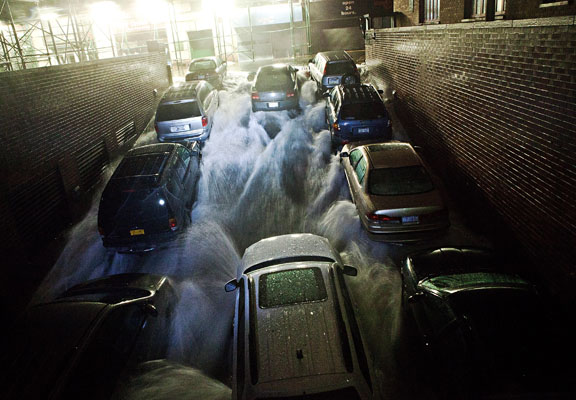 إعصار ساندي يجتاح نيويورك: صور من الآثار التدميرية للكارثة